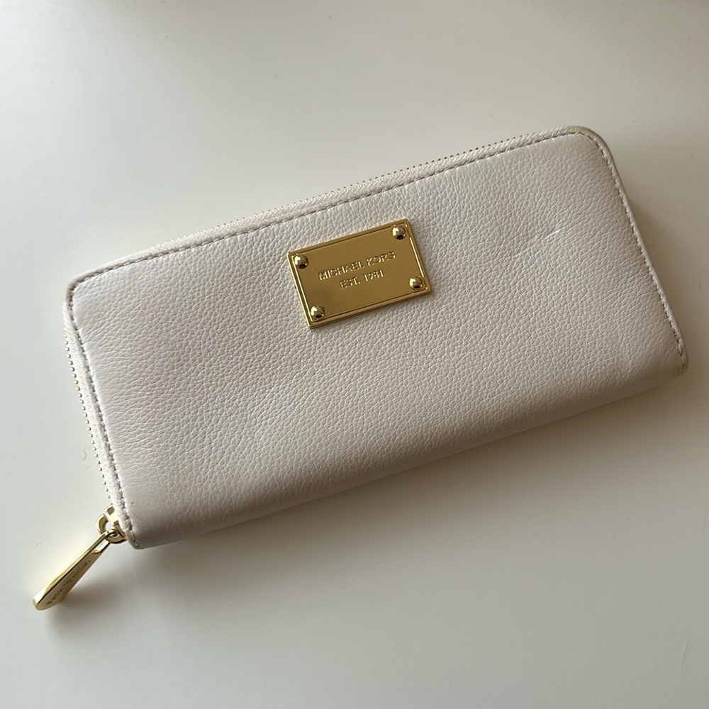 Michael Kors wallet